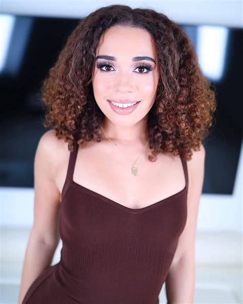 leana lovings|Leana Lovings (@theleanalovings) • Instagram photos and videos.